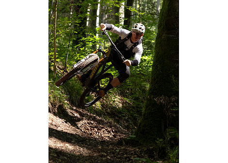 Cyklistické chrániče loktů EVOC