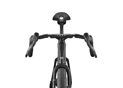 Závodní gravel kolo FARA