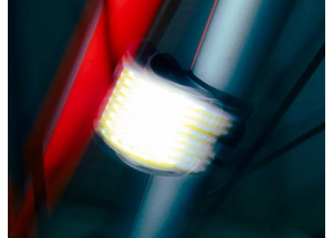 Přední blikačka na kolo Knog Cobber Mini