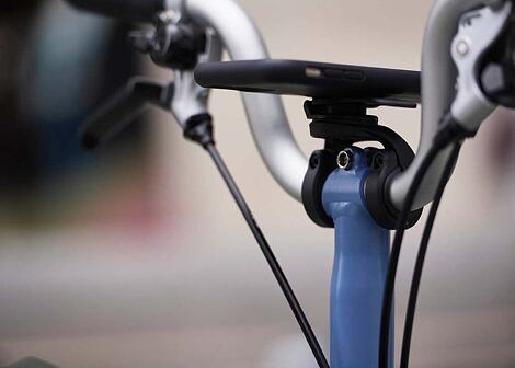 Držák mobilu na kolo Brompton s univerzálním adaptérem