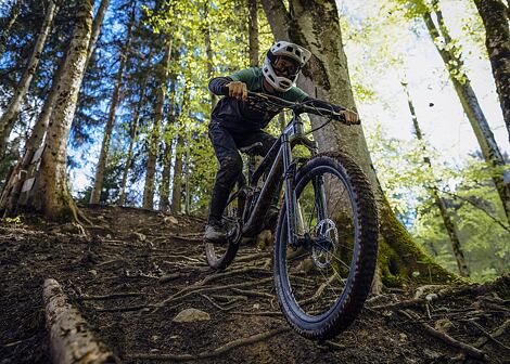 Dětská helma Abus YouDrop FF, Moss Green