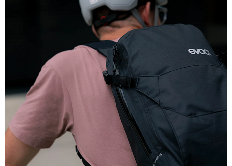 Nepromokavý cyklistický batoh EVOC