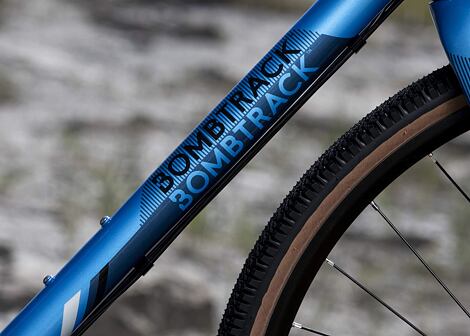 Gravel bike Bombtrack Hook, Glossy Blue