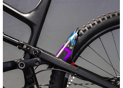 Blatník Riesel Kol:oss, Skull