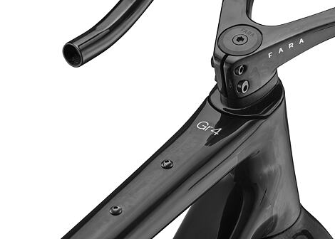 Závodní gravel kolo FARA