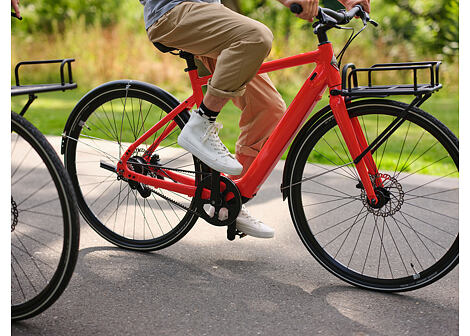 Městské elektrokolo Momentum Voya E+ 2, Tequila Sunrise