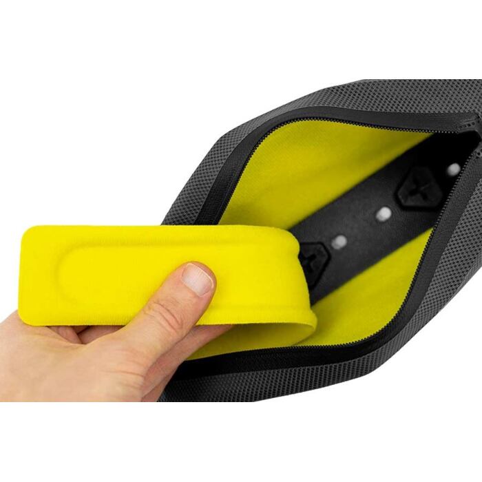 Brašna na rám Apidura Expedition Bolt-On Top Tube Pack 1l