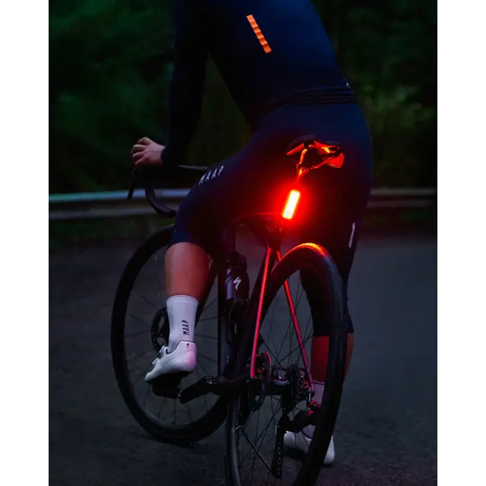 Zadní blikačka Knog Blinder Road R150